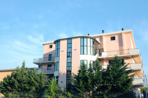 Отель Albergo Villa Marchese  Сан Джиованни Ротондо